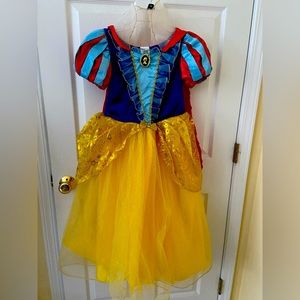 Disney girls costume! Worn once! So cute!